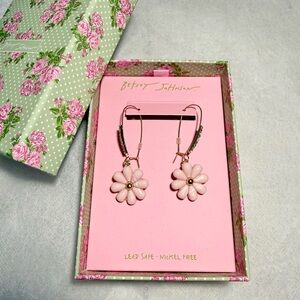 Betsey Johnson Flower Drop Earrings